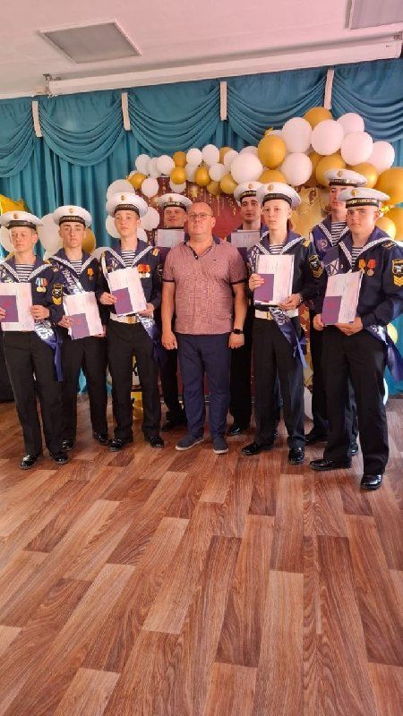 Сегодня кадетам, принимавшим участие в «Зарница 2.0» в городе Волгограде, были вручены аттестаты об основном общем образовании.