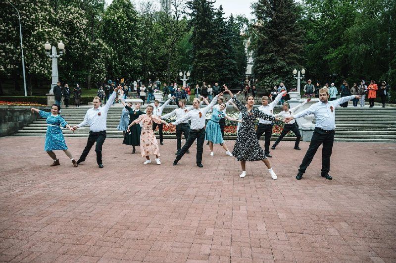 Флешмоб «Вальс Победы»